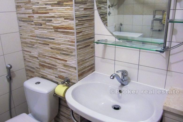 Udoban apartman na mirnoj lokaciji, na prodaju