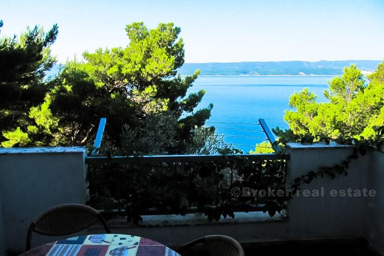 Casa in un ambiente tranquillo, con vista sul mare, in vendita