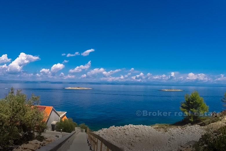 Building land plot next to the sea