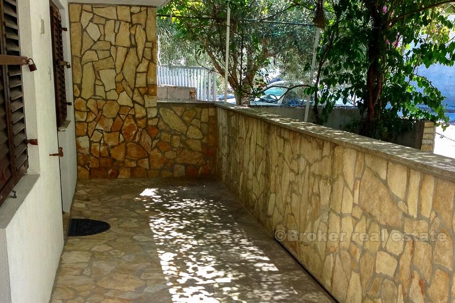 Fristående hus med havsutsikt, till salu