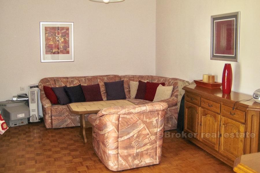 Detached house with a town view, for sale