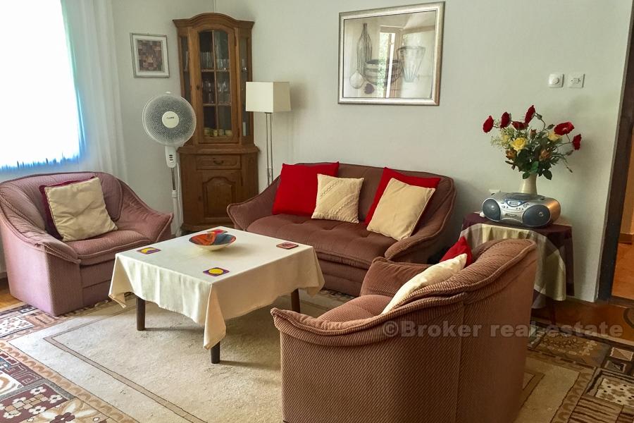 Maison individuelle avec vue sur la mer, à vendre