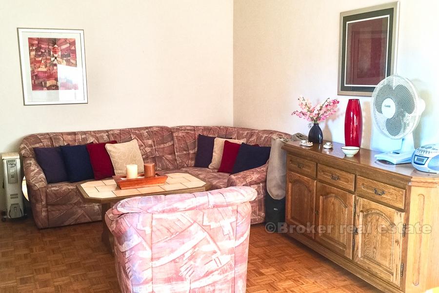 Maison individuelle avec vue sur la mer, à vendre