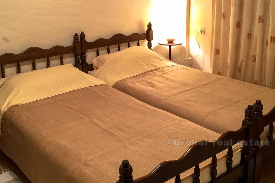 Maison individuelle avec vue sur la mer, à vendre