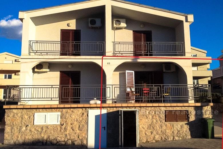 Beautiful apartment on the ground floor, for sale