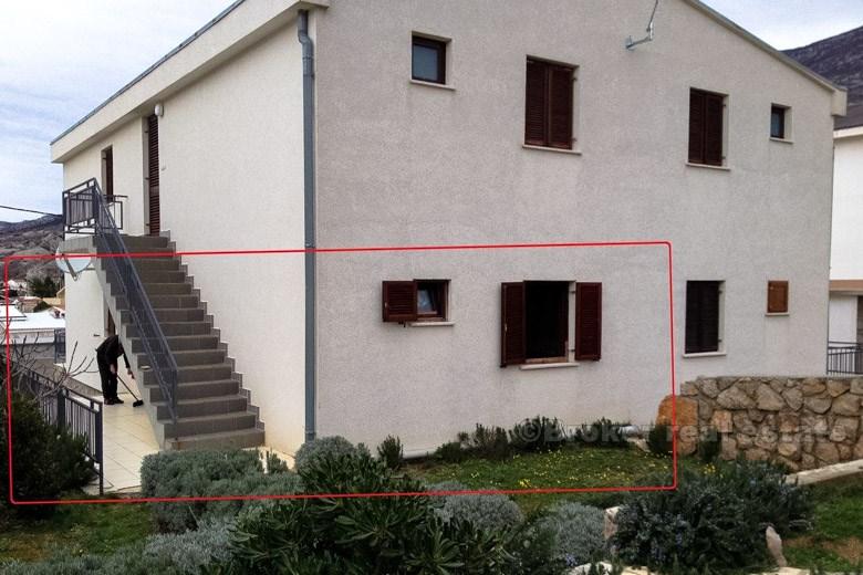 Красивая квартира на первом этаже, для продажи