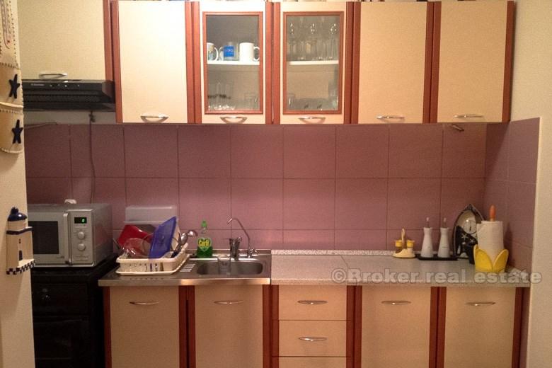 Beautiful apartment on the ground floor, for sale