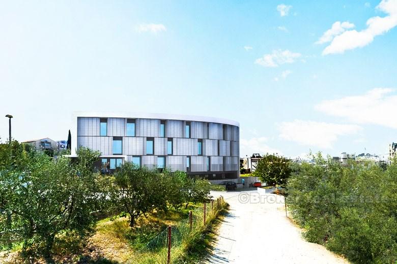 Bygga tomtarea på 1556 kvm, till salu