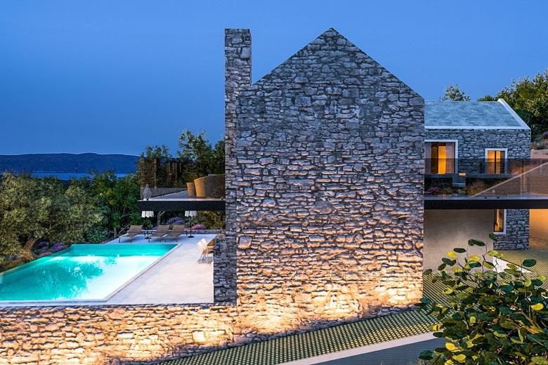 Byggeplot med et prosjekt, til salgs