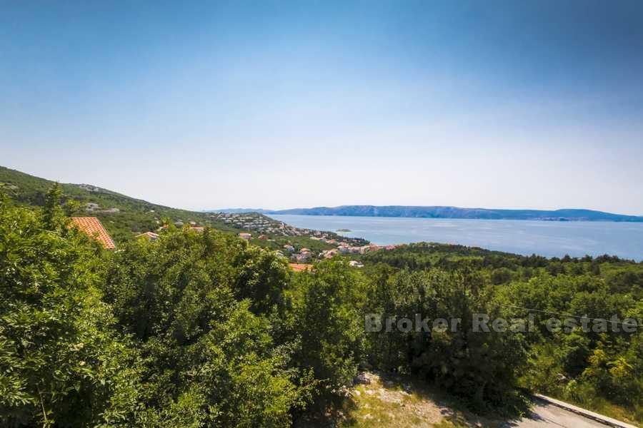 Byggeplot med et prosjekt, til salgs