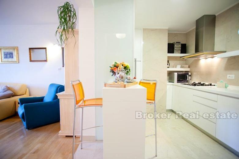 Tre sovrum, distrikt Bacvice, till salu