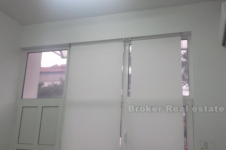 Commercial space on the ground floor, for sale