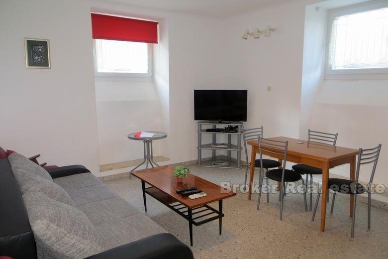 To roms leilighet i sentrum