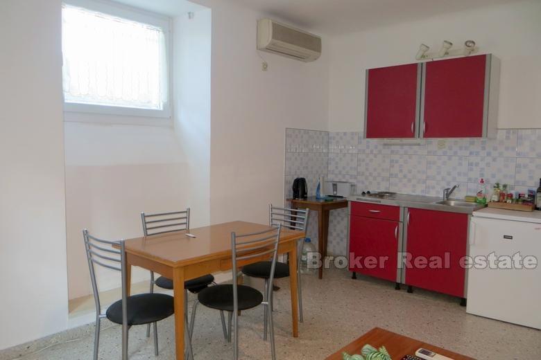 To roms leilighet i sentrum