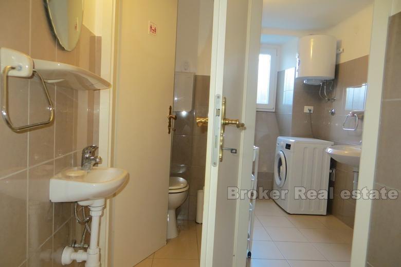 To roms leilighet i sentrum