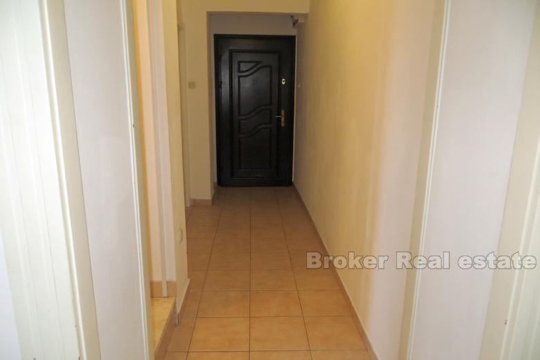 To roms leilighet i sentrum