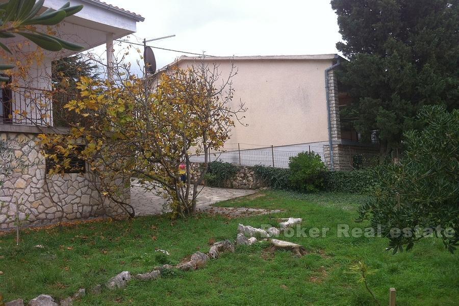 Maison dans un petit village, à vendre