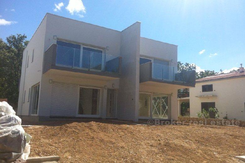 Dvoupodlažní apartmány s výhledem na moře, k prodeji