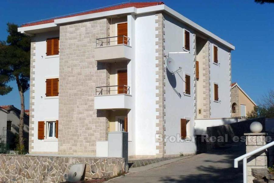 Apartament z 2 sypialniami z widokiem na morze, na sprzedaż