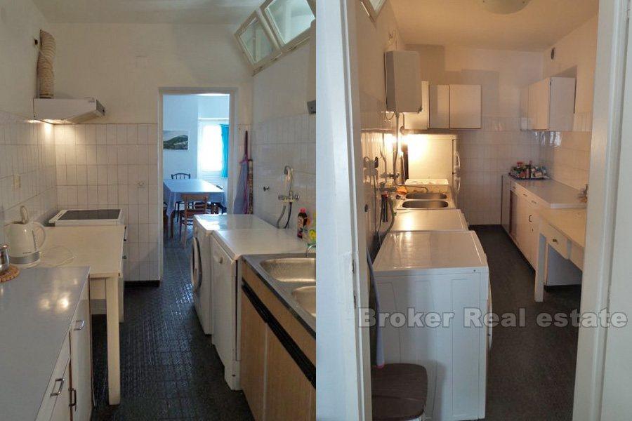 Hus i landsbyen, til salgs