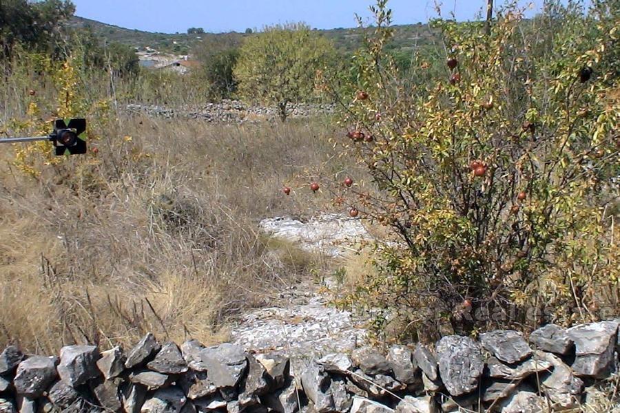 Building land with ruin, for sale