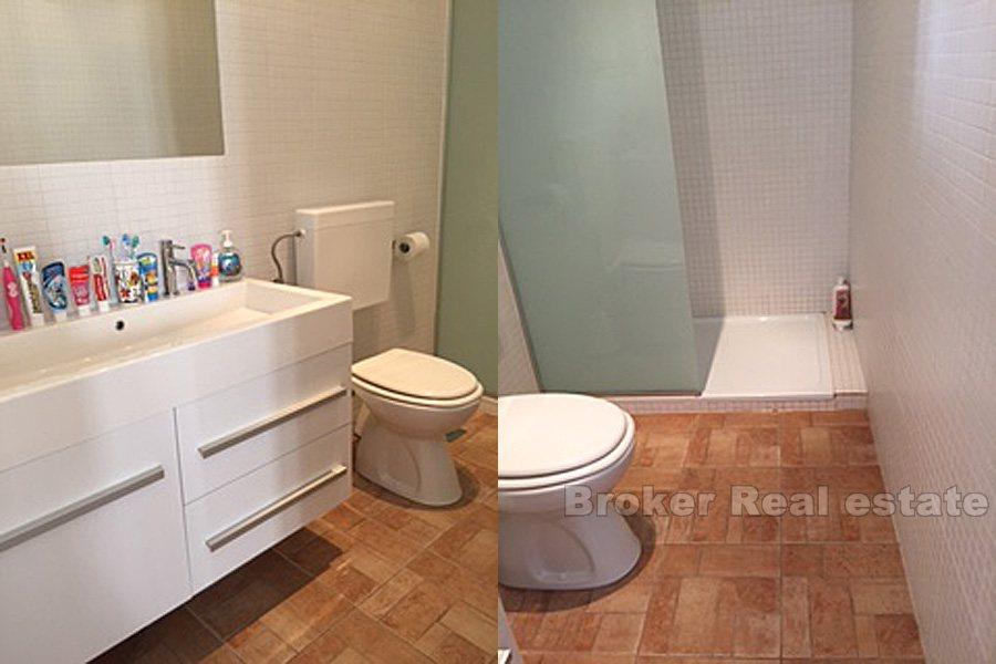 Casa ristrutturata, in vendita