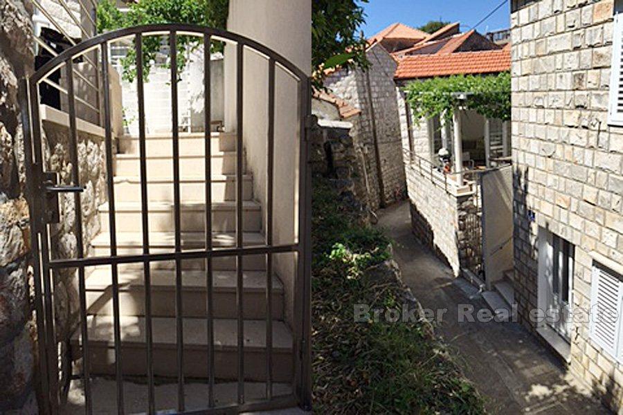 Maison rénovée, à vendre