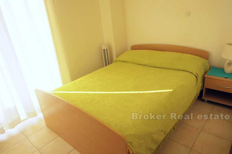 Appartement de deux chambres, à vendre