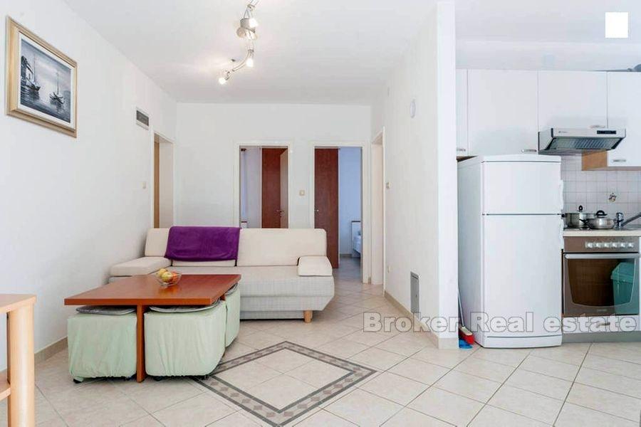 Apartment house, for sale