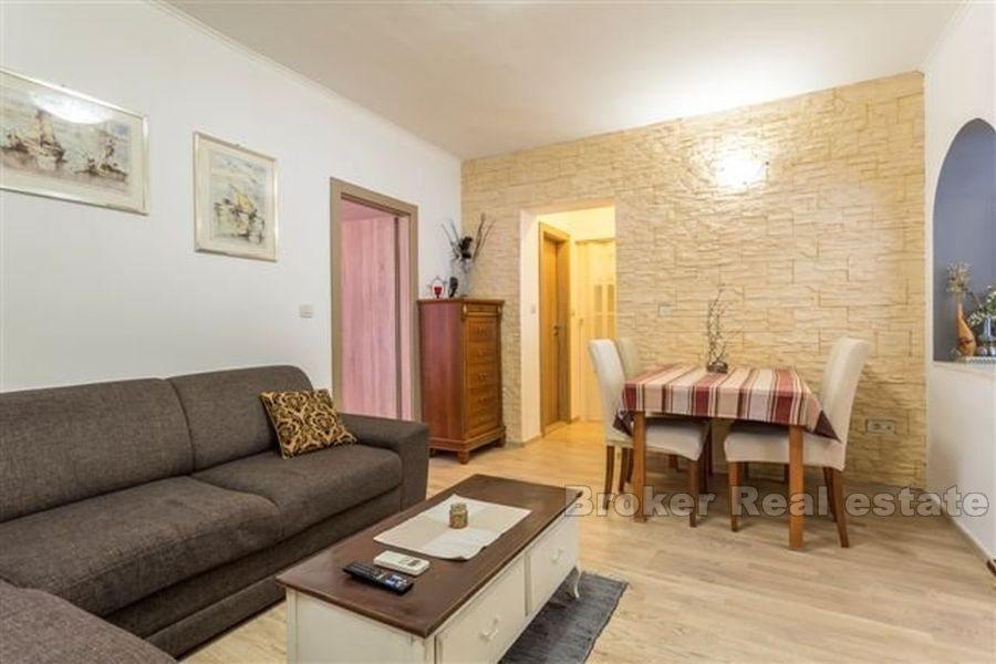 Marjan, Komplett eingerichtete Wohnung mit zwei Schlafzimmern, zu vermieten