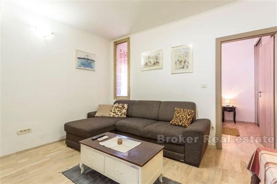 Marjan, Fullt møblert leilighet med 2 soverom, til leie