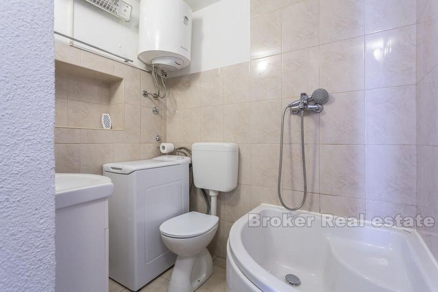 Marjan, W pełni umeblowany apartament z jedną sypialnią, do wynajęcia