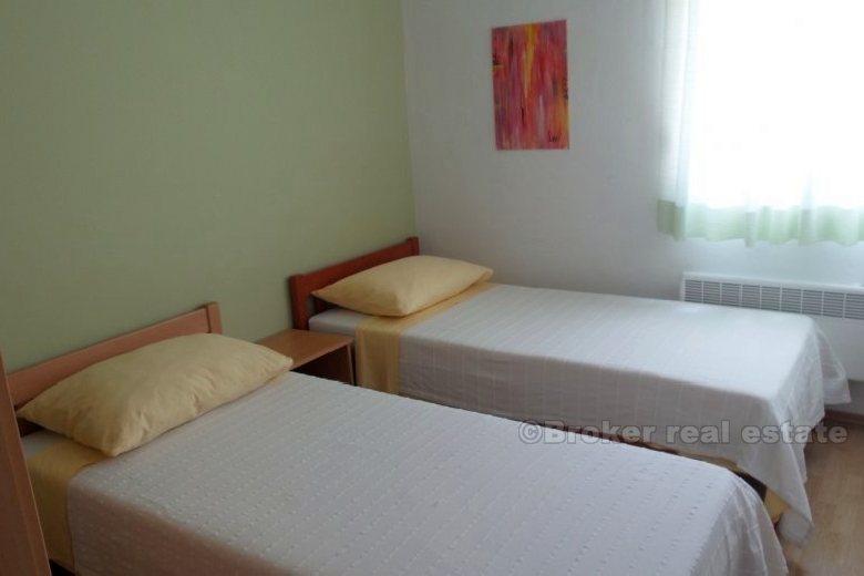 Modernly furnished three bedroom apartment, for rent