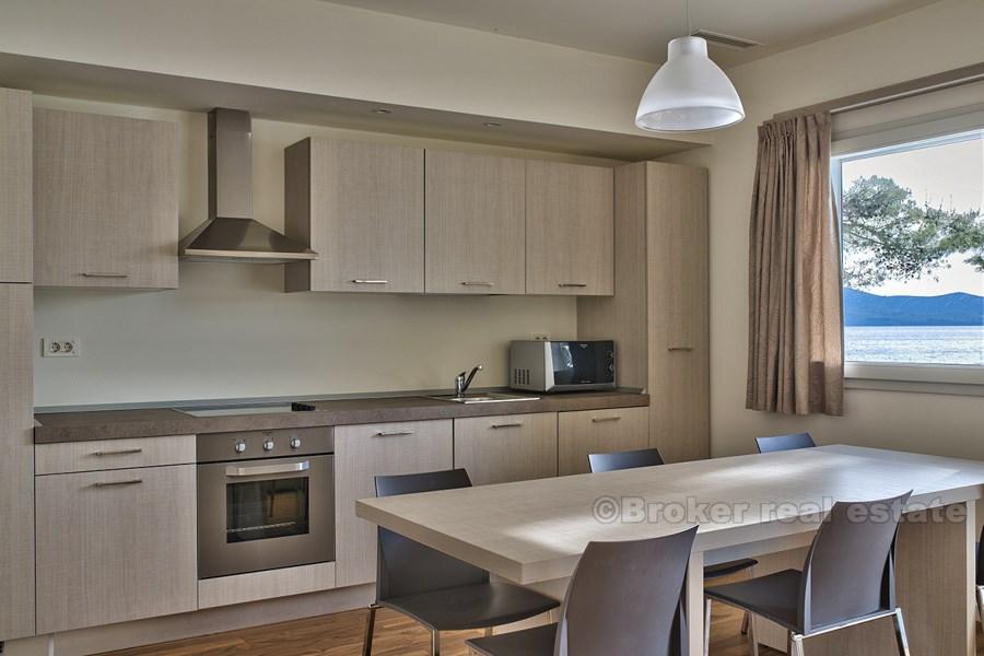 Modern villa, vid havet