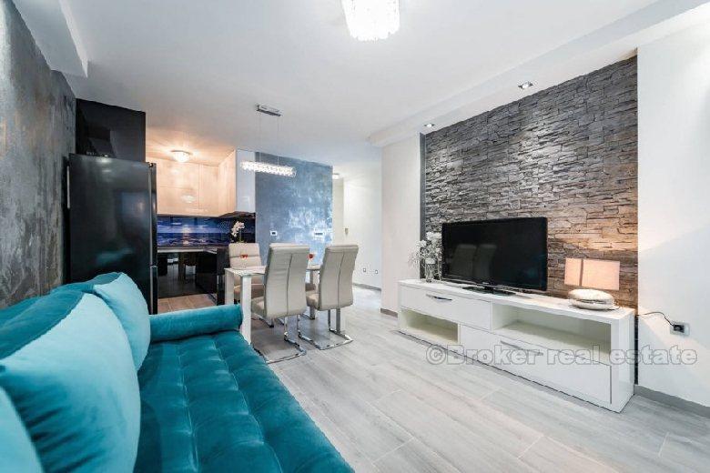 Mertojak, Two bedroom apartment with sea view, for sale