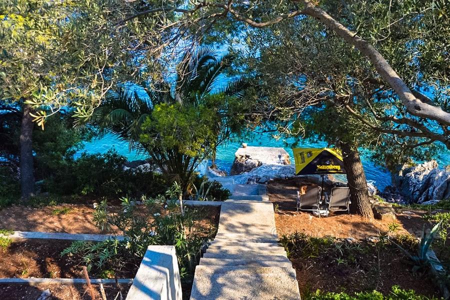 House by the sea, for sale