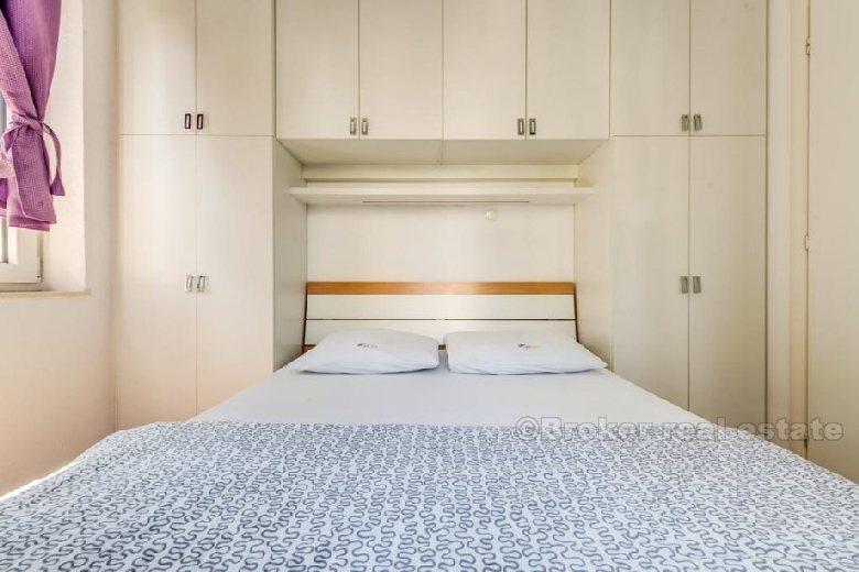 Apartament z 2 sypialniami w centrum miasta, do wynajęcia