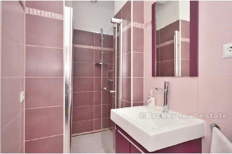 Apartament z 2 sypialniami w centrum miasta, do wynajęcia