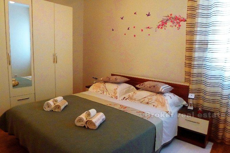 To roms leilighet, distrikt Znjan, langsiktig leie