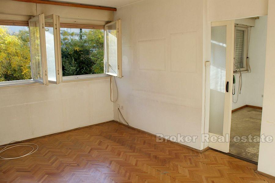 Spinut, appartement de deux chambres près du centre