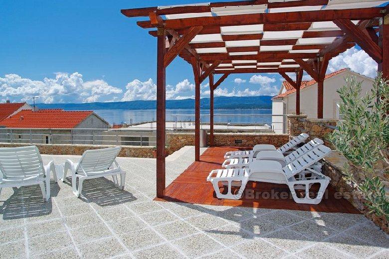Apartment house with the pool and sea view, for sale