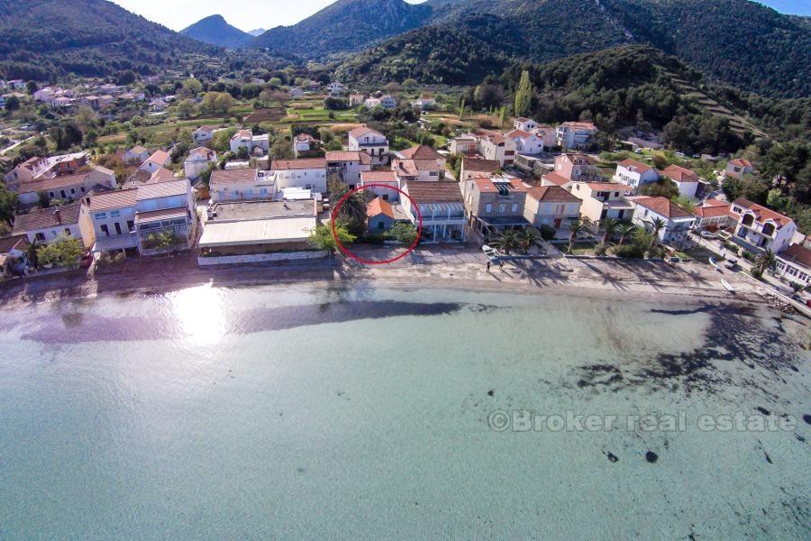 Dům přímo na pláži, na prodej