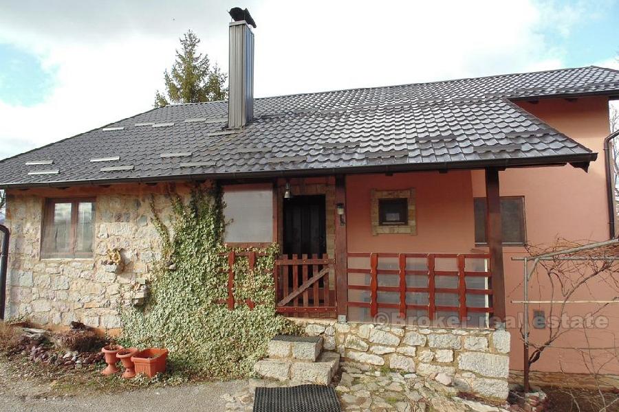 Unik egendom inom orörd natur, till salu