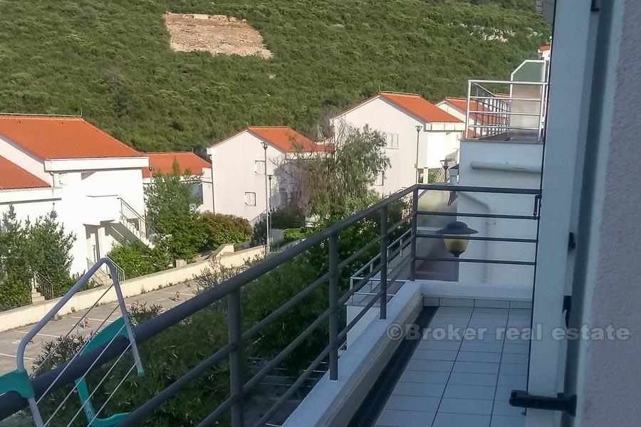 Appartement avec vue sur la mer, à vendre