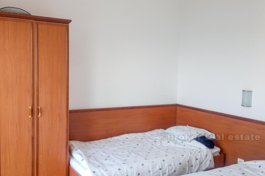 Appartement avec vue sur la mer, à vendre
