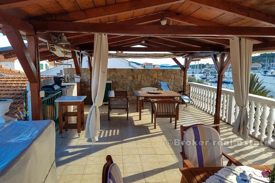 Beautiful property in the first row to the sea, for sale