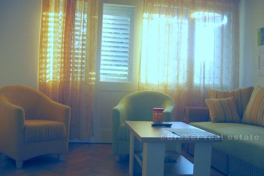 Komfortable Wohnung mit zwei Schlafzimmern, zu verkaufen