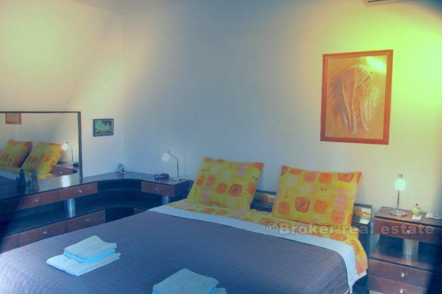Appartement confortable de deux chambres à vendre