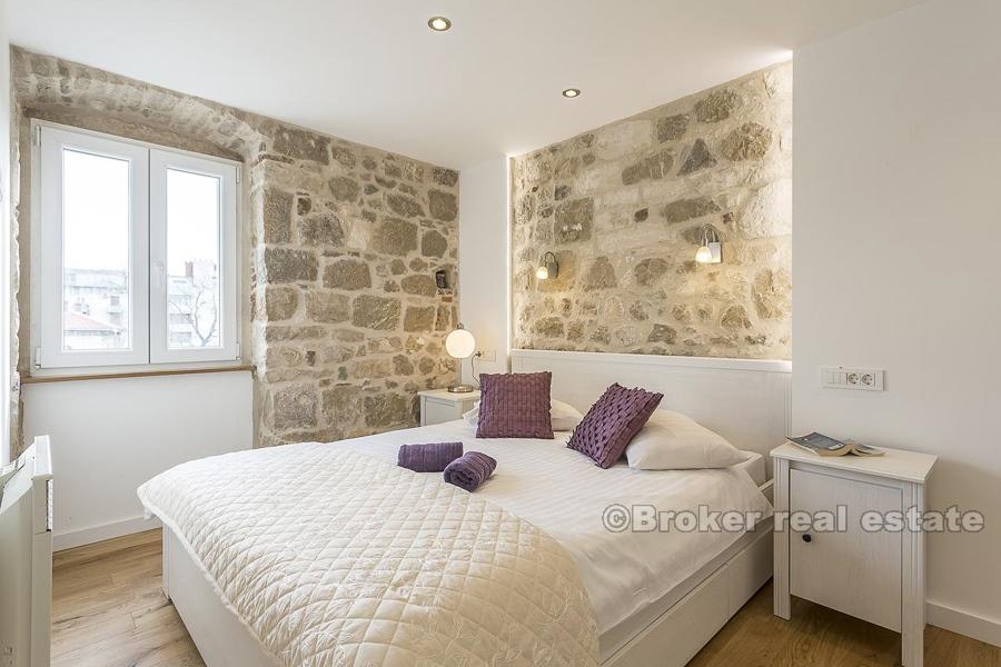 Modern apartment in center of Split, for sale