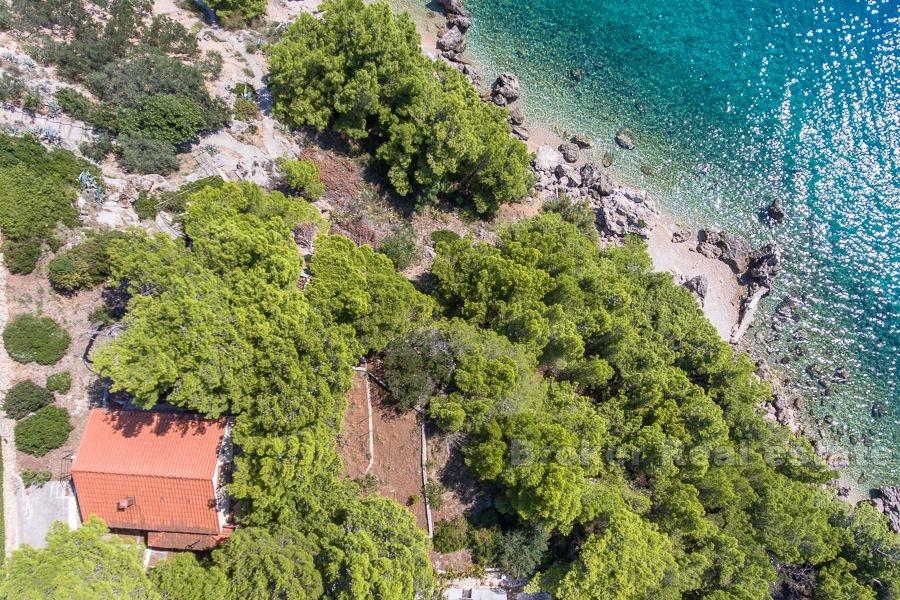 Utmärkt läge hus på första raden till havet